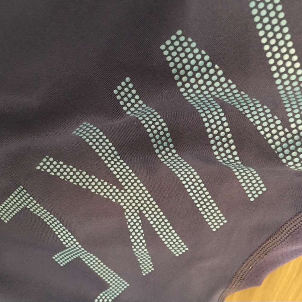 🔴🔴 3 For $15!!! 🔴🔴 Nike Dri-Fit tank - Picture 4 of 5